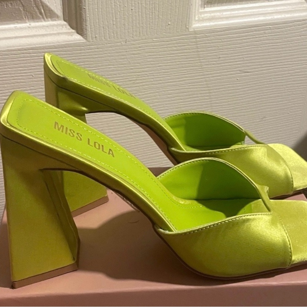 Miss Lola Neon Green Heels - Picture 2 of 4